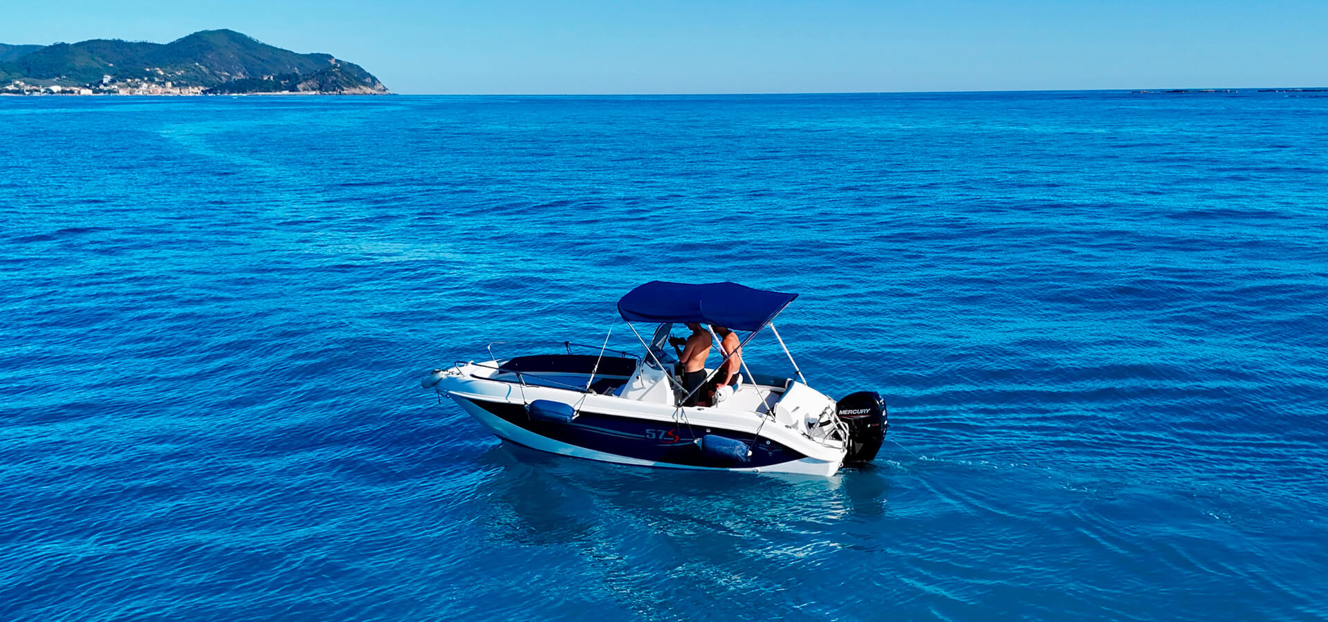 Trimarchi-57-S-barca-a-noleggio