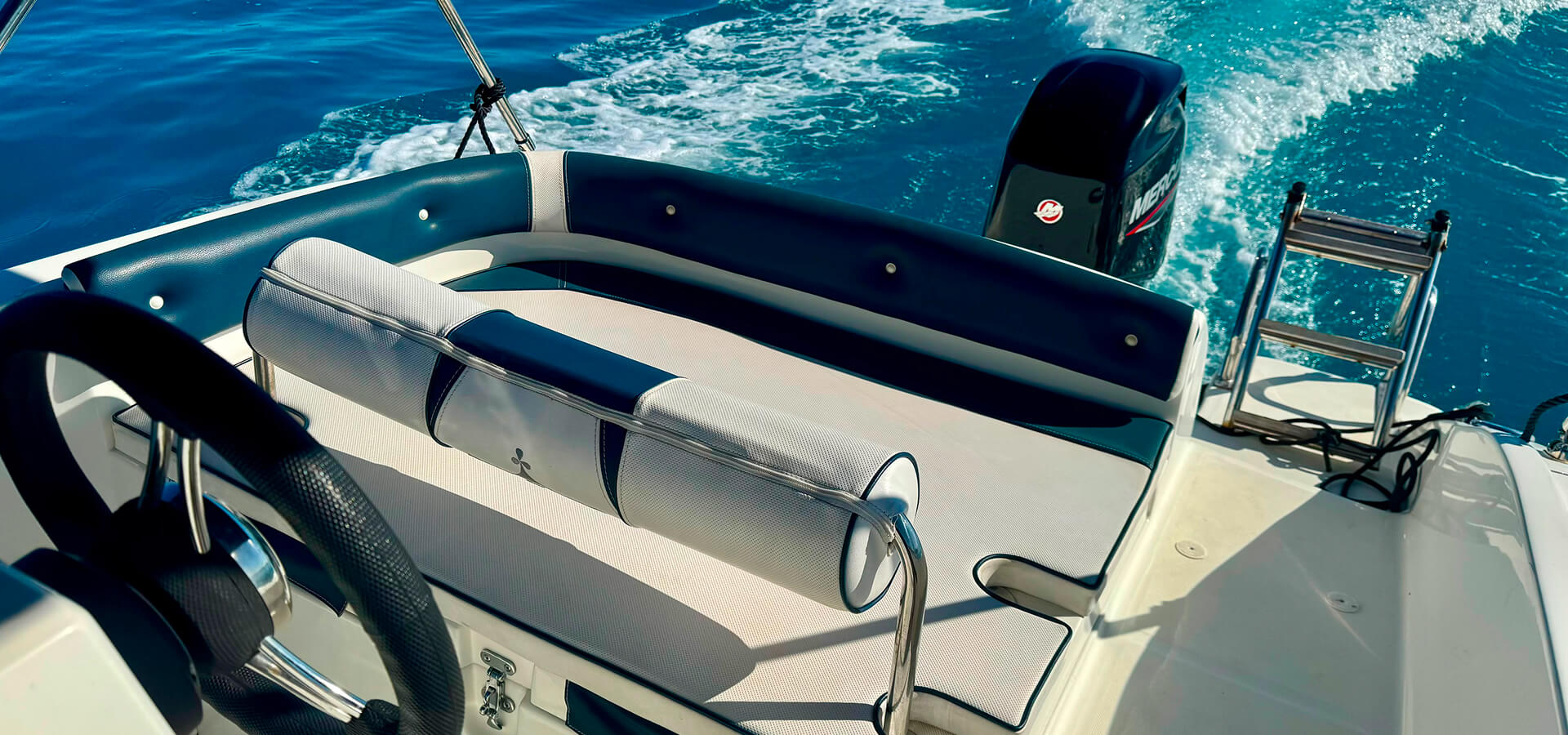 Trimarchi-57-S-cuscino-poppa